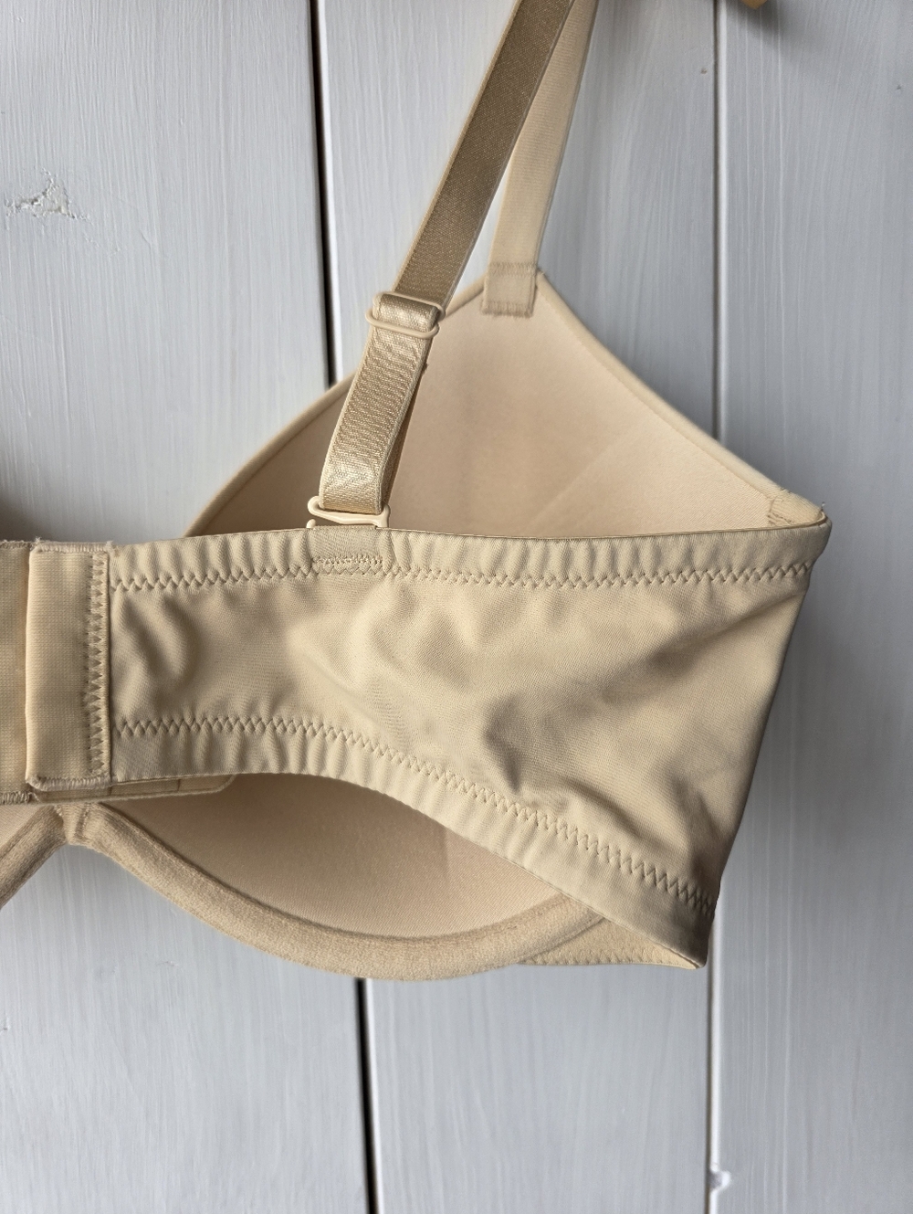 Wingslove Deep V Padded Push Up Bra with Underwire Nude NWT Size 34DDD - Picture 9 of 11